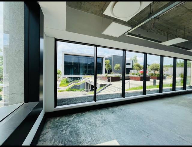 389M² OFFICE TO LET IN WATERFALL
